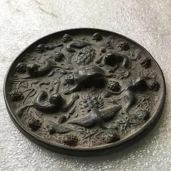 Антикварная Коллекция бронзовых зеркал Династии Хань, Антикварное круглое зеркало в виде зверя, винограда, бронзы