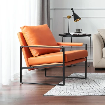 Минималистичная интернет-знаменитость, оранжевое светлое роскошное кресло для отдыха, дизайнерская гостиная в скандинавском стиле, балкон