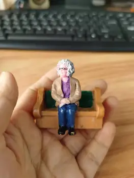 Фигурка из смолы, коробка для настольных игр с песком, придворная терапия, пожилая женщина на стуле