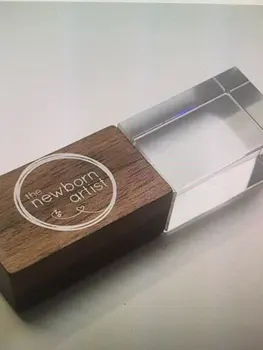 Флэш-накопитель USB 3.0 с кристаллами из деревянного орехового дерева